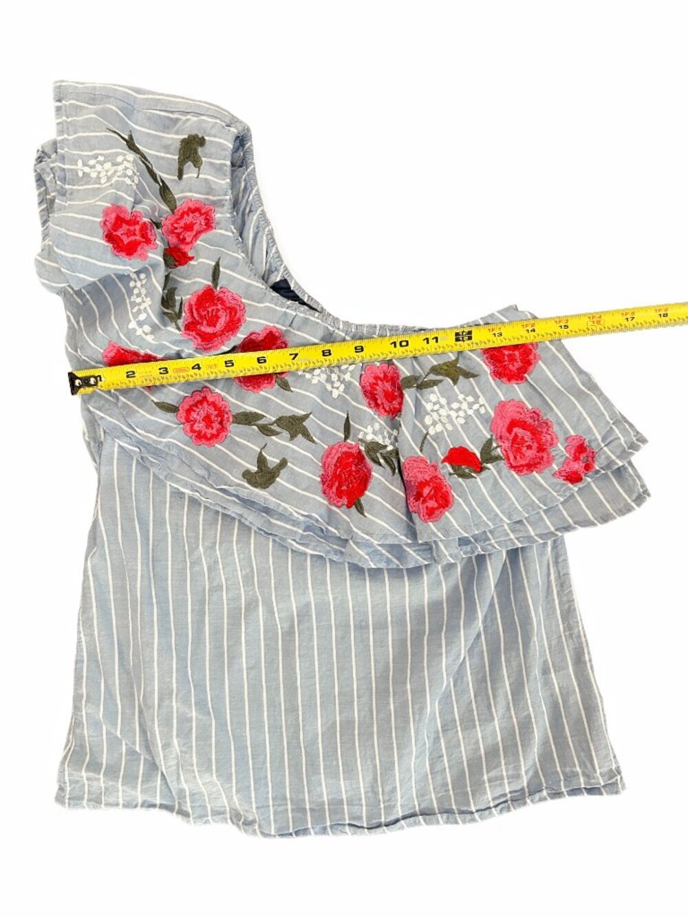 Francesca's Embroidered Floral One shoulder Ruffle Feminine Top XS 100% Cotton - Picture 5 of 8